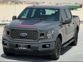 Ford  F  150 LARIAT  2020  Automatic  124,000 Km  6 Cylinder  Four Wheel Drive (4WD)  Pick Up  Gray