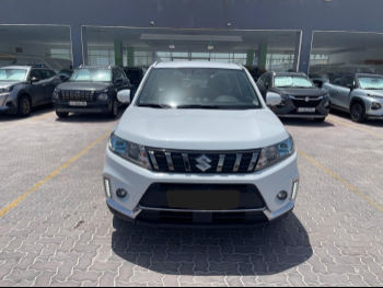 Suzuki  Vitara  2022  Automatic  38,000 Km  4 Cylinder  Four Wheel Drive (4WD)  SUV  White  With Warranty