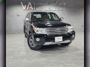 Toyota  Land Cruiser  VXR  2015  Automatic  360,000 Km  8 Cylinder  Four Wheel Drive (4WD)  SUV  Black