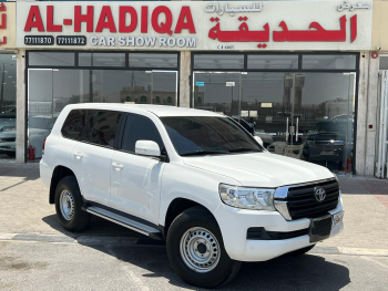 Toyota  Land Cruiser  G  2017  Automatic  148,000 Km  6 Cylinder  Four Wheel Drive (4WD)  SUV  White