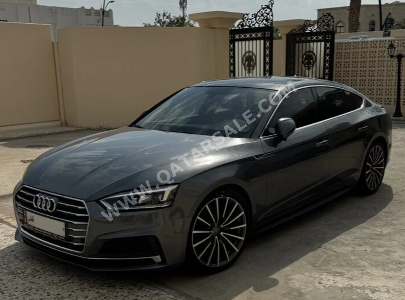 اودي  أي 5  2.0 T  2019  اوتوماتيك  53,000 كم  4 سلندر  سحب امامي  سيدان  رمادي  تحت الضمان