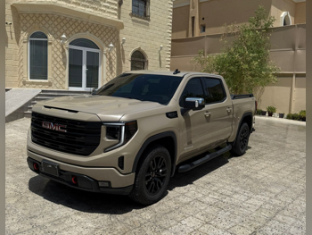 GMC Sierra Elevation 2023 Automatic 41,000 Km 8 Cylinder Four Wheel Drive (4WD) Pick Up Beige With Warranty