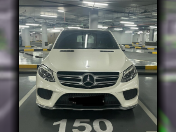 Mercedes-Benz  GLE  400  2016  Automatic  35,500 Km  6 Cylinder  Four Wheel Drive (4WD)  SUV  Pearl