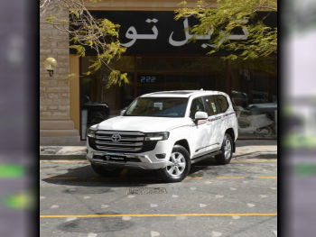Toyota  Land Cruiser  GXR Twin Turbo  2025  Automatic  220 Km  6 Cylinder  Four Wheel Drive (4WD)  SUV  White  With Warranty
