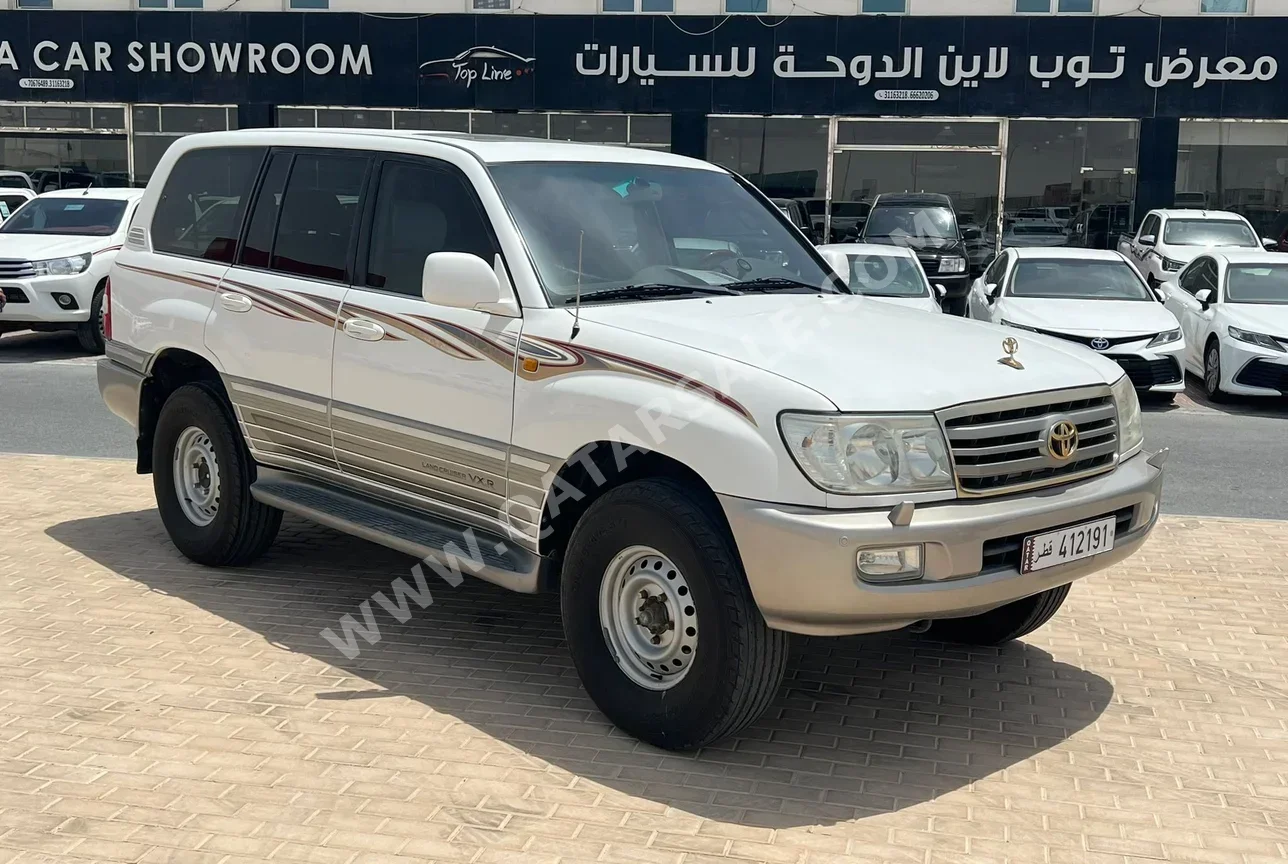 تويوتا  لاند كروزر  في اكس ار  2007  اوتوماتيك  570,000 كم  8 سلندر  دفع رباعي  اس يو في  أبيض