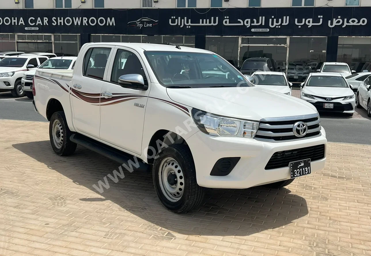 تويوتا  هاي لوكس  2019  اوتوماتيك  69,000 كم  4 سلندر  دفع رباعي  بيكب  أبيض