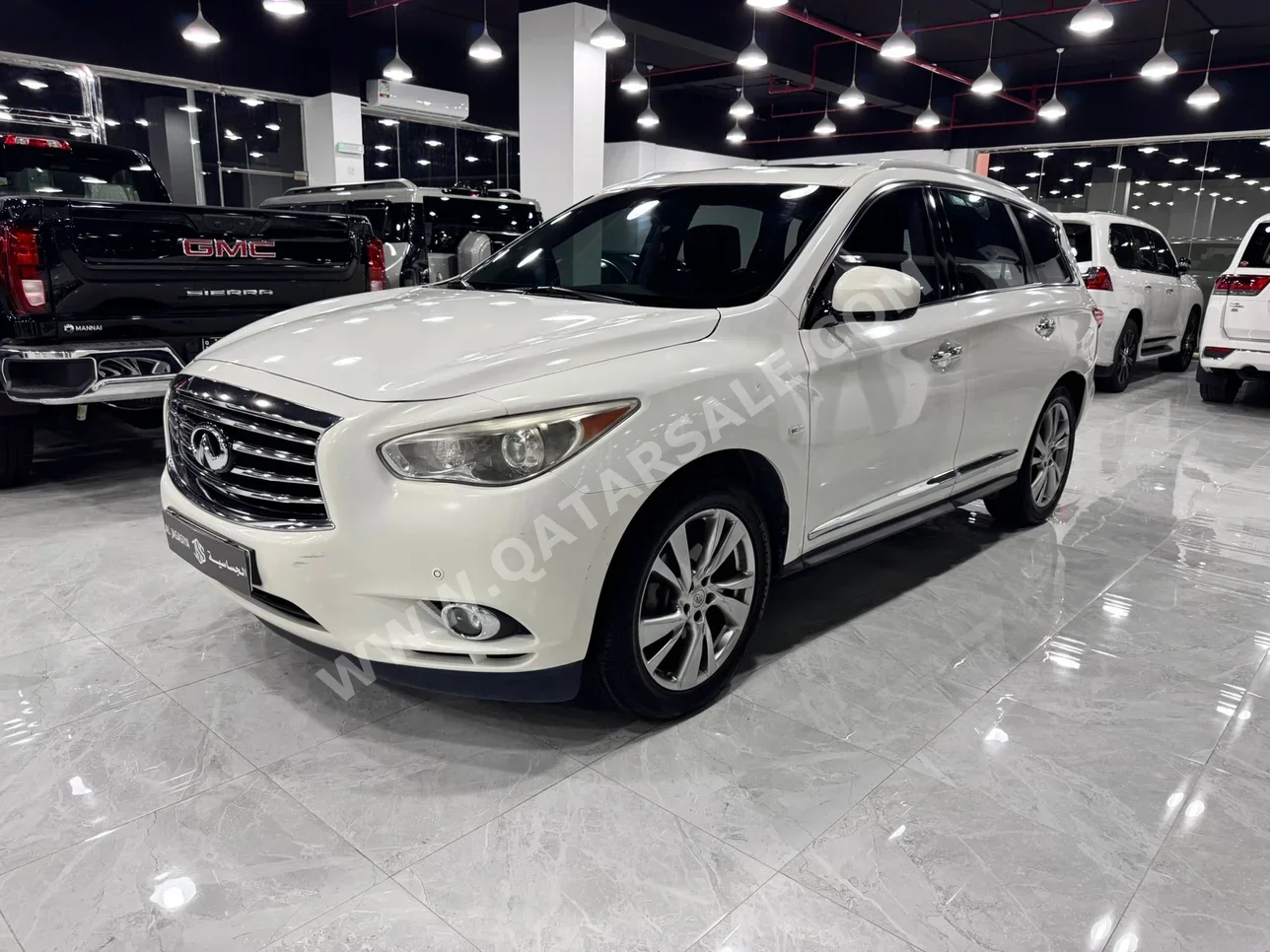 Infiniti  JX  35  2013  Automatic  135,000 Km  6 Cylinder  Four Wheel Drive (4WD)  SUV  White
