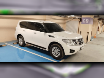 Nissan  Patrol  SE  2018  Automatic  220,000 Km  8 Cylinder  Four Wheel Drive (4WD)  SUV  White