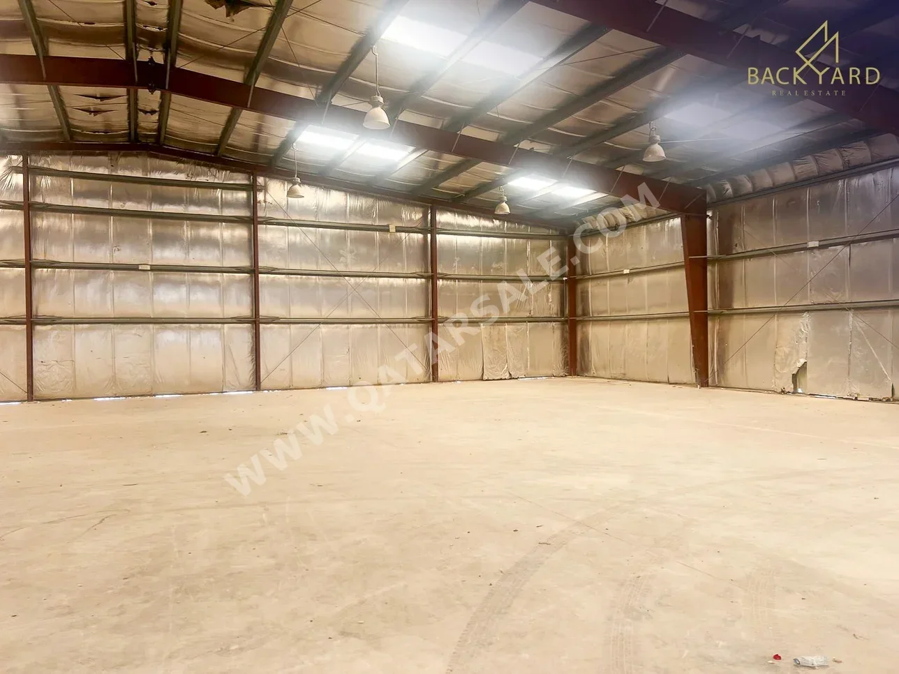 Warehouses & Stores - Al Wakrah  - Barkit Al Awamer  -Area Size: 2000 Square Meter