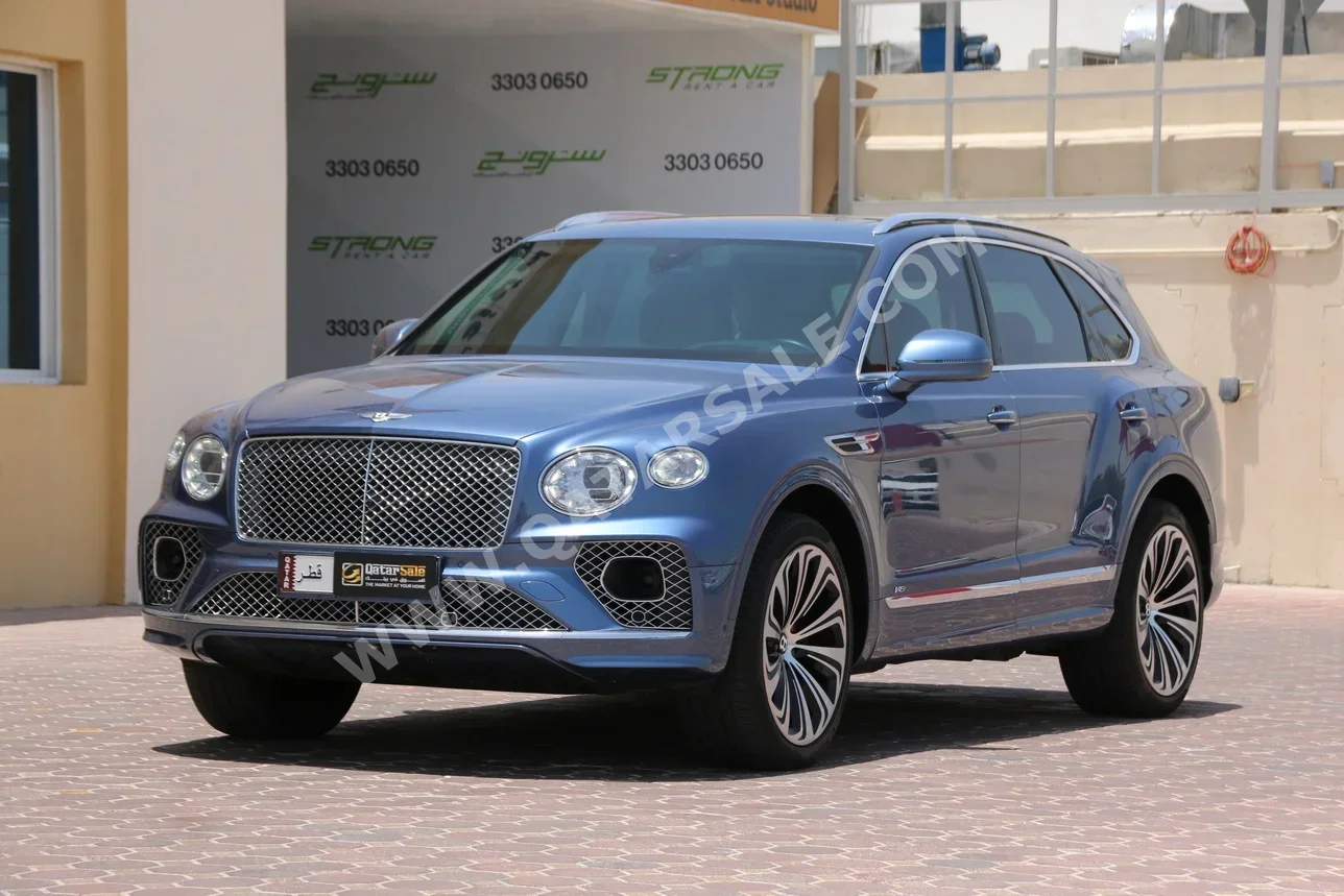 Bentley  Bentayga  2021  Automatic  76,000 Km  8 Cylinder  Four Wheel Drive (4WD)  SUV  Blue  With Warranty