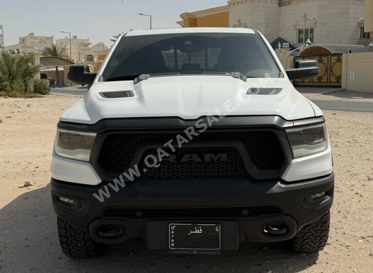 دودج  رام  ريبل  2023  اوتوماتيك  40,500 كم  8 سلندر  دفع رباعي  بيكب  أبيض و أسود  تحت الضمان