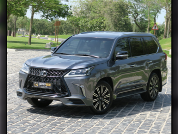 Lexus  LX  570 S  2018  Automatic  134,000 Km  8 Cylinder  Four Wheel Drive (4WD)  SUV  Gray