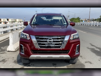 Nissan  Xterra  SUV 4x4  Silver  2024
