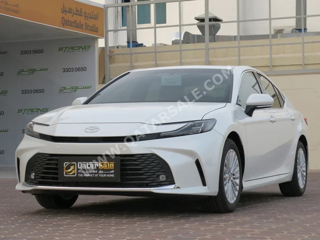 Toyota  Camry  GL  2025  Automatic  2,200 Km  4 Cylinder  Front Wheel Drive (FWD)  Sedan  White  With Warranty