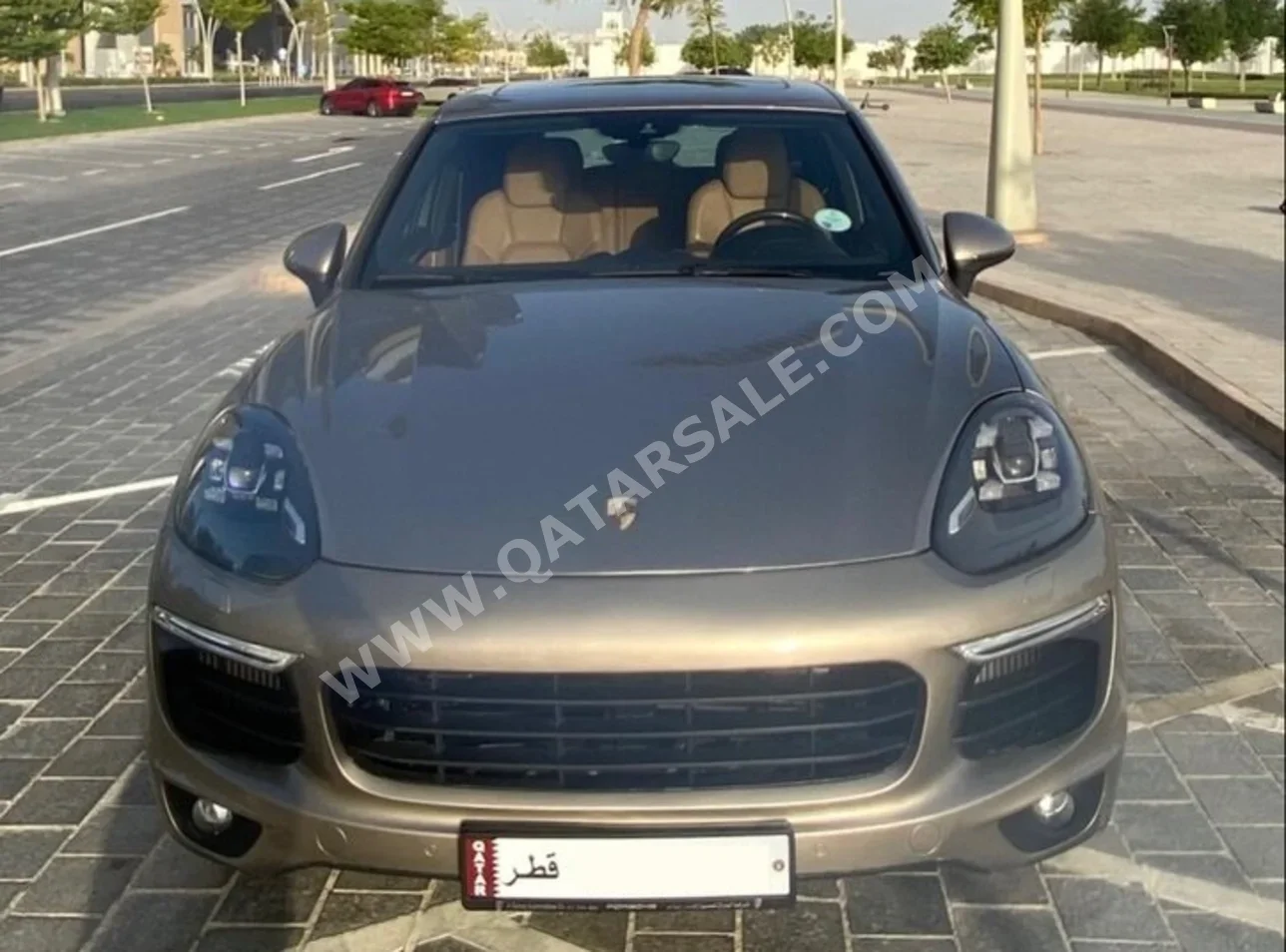بورش  كيان  اس  2016  اوتوماتيك  60,000 كم  6 سلندر  دفع رباعي  اس يو في  ذهبي
