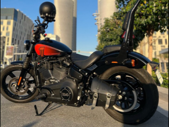 Harley Davidson  Street Bob 114 -  2022 - Color Black -  Warranty