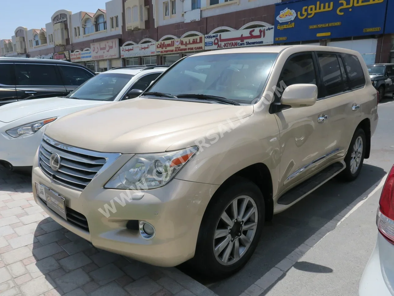 لكزس  ال اكس  570  2010  اوتوماتيك  444,000 كم  8 سلندر  دفع رباعي  اس يو في  ذهبي