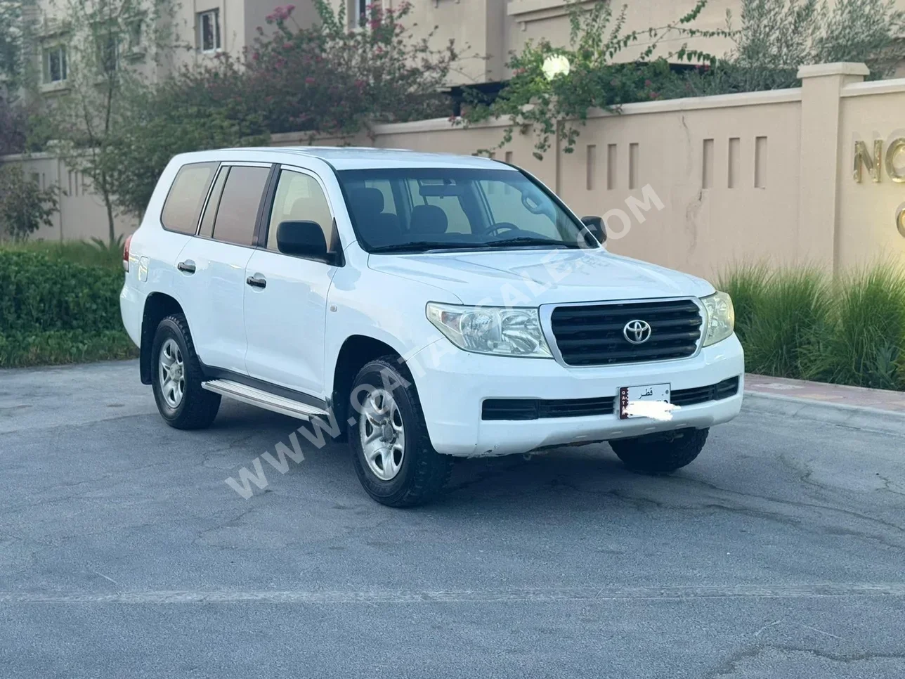Toyota  Land Cruiser  G  2009  Automatic  530,000 Km  6 Cylinder  Four Wheel Drive (4WD)  SUV  White