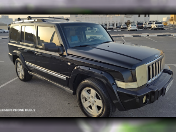 Jeep  Commander  Overland  2006  Tiptronic  303,000 Km  8 Cylinder  Four Wheel Drive (4WD)  SUV  Black