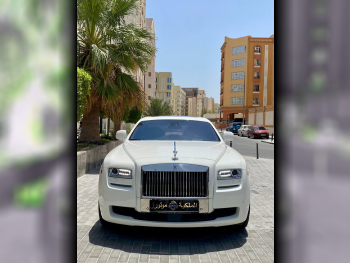 Rolls-Royce  Ghost  2011  Automatic  20,000 Km  12 Cylinder  All Wheel Drive (AWD)  Sedan  White
