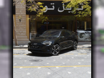 اودي  ايه -ترون  55 كواترو  2022  اوتوماتيك  94,660 كم  0 سلندر  دفع كلي مستمر  اس يو في  أسود  تحت الضمان