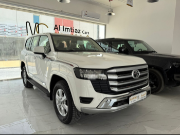 Toyota  Land Cruiser  GXR  2024  Automatic  0 Km  6 Cylinder  Four Wheel Drive (4WD)  SUV  White  With Warranty