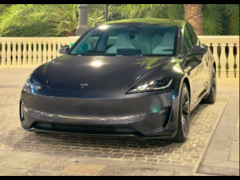 Tesla  Model 3  Performance  2024  Automatic  13,000 Km  0 Cylinder  All Wheel Drive (AWD)  Sedan  Gray  With Warranty