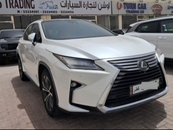 لكزس  ار اكس  350  2016  اوتوماتيك  90,000 كم  6 سلندر  دفع رباعي  اس يو في  أبيض