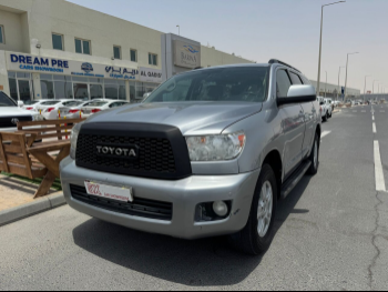 تويوتا  سكويا  اس ار 5  2015  اوتوماتيك  250,000 كم  8 سلندر  دفع رباعي  اس يو في  فضي