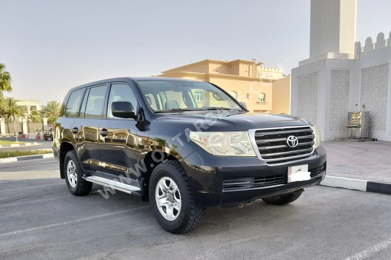 تويوتا  لاند كروزر  جي  2009  عادي  137,000 كم  6 سلندر  دفع رباعي  اس يو في  أسود