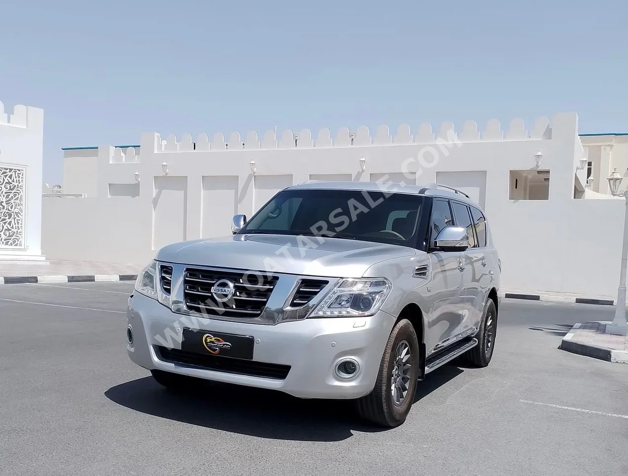 Nissan  Patrol  SE  2015  Automatic  235,000 Km  8 Cylinder  Four Wheel Drive (4WD)  SUV  Silver