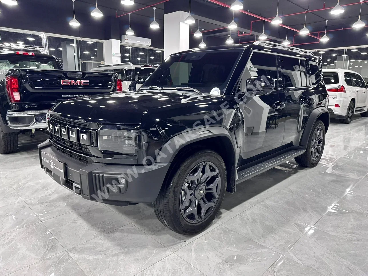 Jetour  T2  Luxury  2025  Automatic  20,000 Km  4 Cylinder  Four Wheel Drive (4WD)  SUV  Black  With Warranty