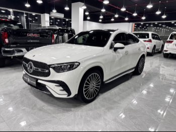 Mercedes-Benz  GLC  200  2024  Automatic  37,000 Km  4 Cylinder  Four Wheel Drive (4WD)  SUV  White  With Warranty