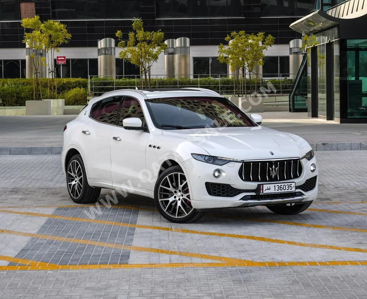Maserati  Levante  2017  Automatic  45,000 Km  6 Cylinder  All Wheel Drive (AWD)  SUV  White