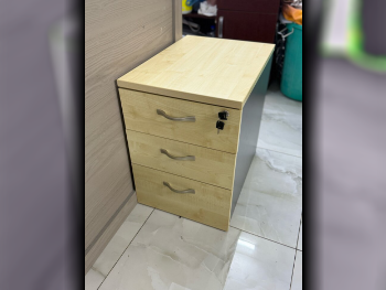 وحدات الأدراج ايكيا  اللون البيج