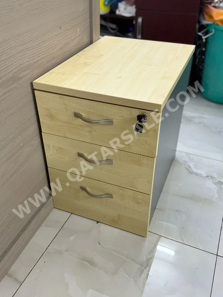 وحدات الأدراج ايكيا  اللون البيج
