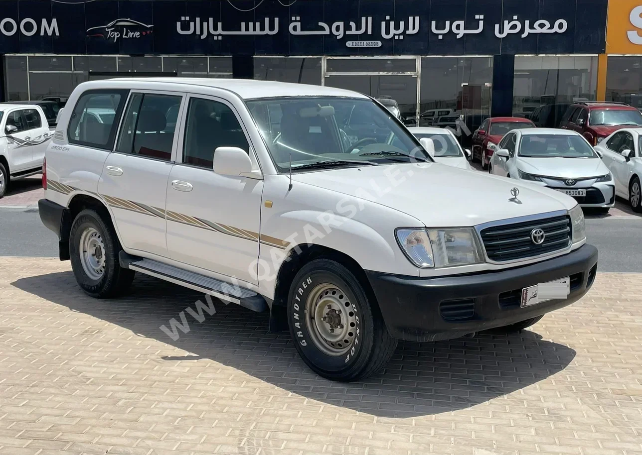 Toyota  Land Cruiser  GX  2000  Manual  441,000 Km  6 Cylinder  Four Wheel Drive (4WD)  SUV  White