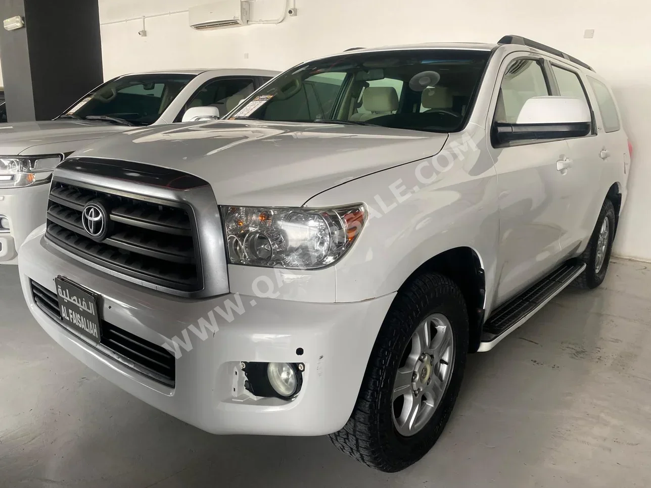 تويوتا  سكويا  اس ار 5  2010  اوتوماتيك  230,000 كم  8 سلندر  دفع رباعي  اس يو في  أبيض
