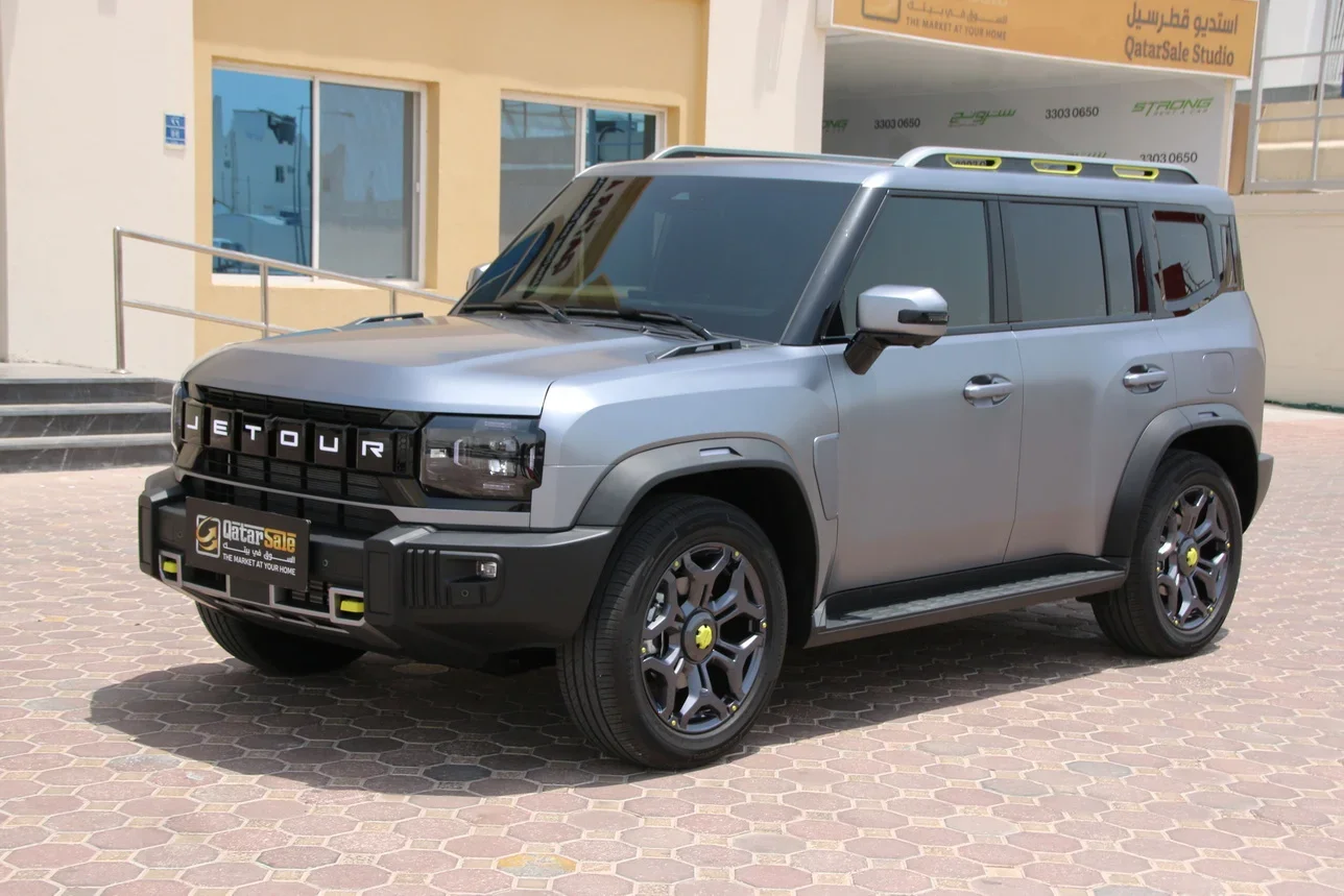 Jetour  T2  Luxury  2025  Automatic  4,000 Km  4 Cylinder  Four Wheel Drive (4WD)  SUV  Gray  With Warranty