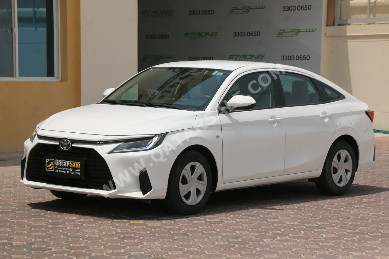 Toyota  Yaris  2023  Automatic  42,000 Km  4 Cylinder  Front Wheel Drive (FWD)  Sedan  White  With Warranty