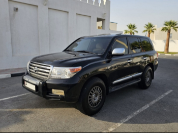 Toyota  Land Cruiser  VXR  2008  Automatic  289,000 Km  8 Cylinder  Four Wheel Drive (4WD)  SUV  Black
