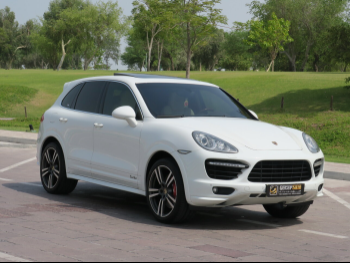 Porsche  Cayenne  Turbo  2013  Automatic  119,000 Km  8 Cylinder  All Wheel Drive (AWD)  SUV  White