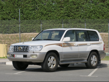 Toyota  Land Cruiser  GXR - Limited  2007  Automatic  230,000 Km  6 Cylinder  Four Wheel Drive (4WD)  SUV  White