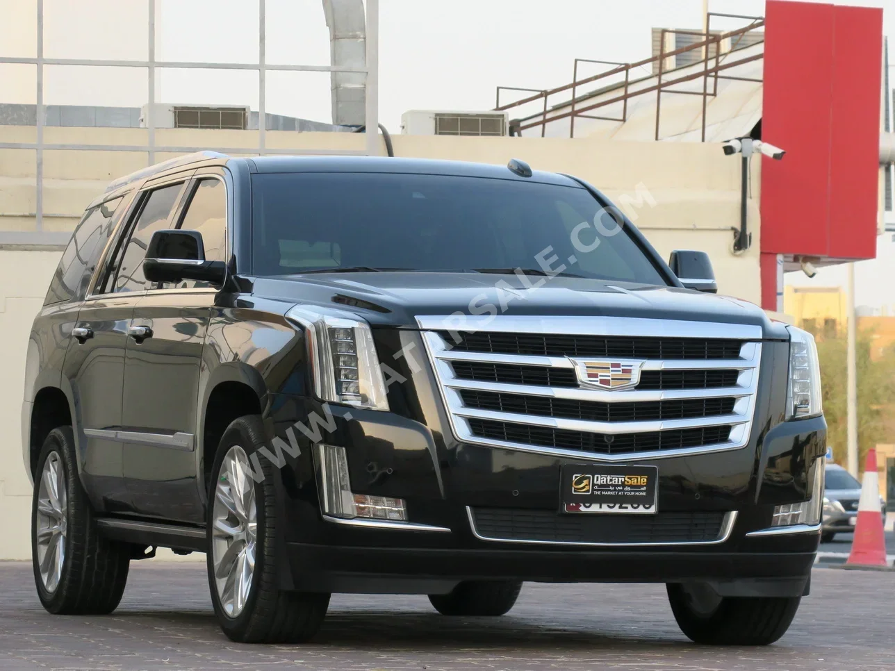Cadillac  Escalade  2019  Automatic  130,000 Km  8 Cylinder  Four Wheel Drive (4WD)  SUV  Black