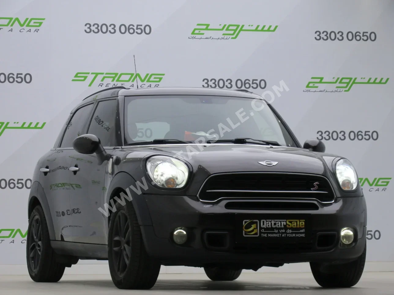 Mini  Cooper  CountryMan  2014  Automatic  95,000 Km  4 Cylinder  Rear Wheel Drive (RWD)  Hatchback  Dark Brown