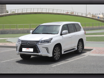 Lexus  LX  570  2017  Automatic  204,000 Km  8 Cylinder  Four Wheel Drive (4WD)  SUV  White