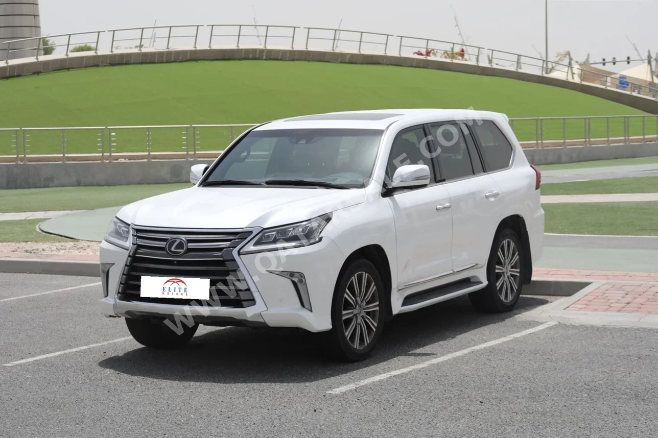 Lexus  LX  570  2017  Automatic  204,000 Km  8 Cylinder  Four Wheel Drive (4WD)  SUV  White