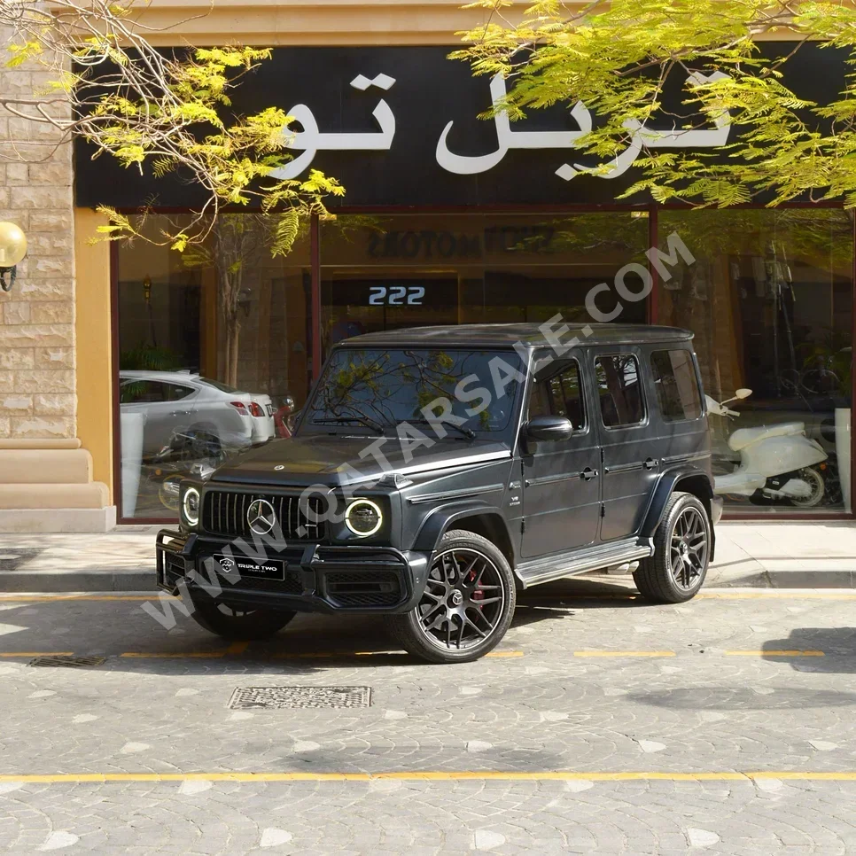 مرسيدس - بنز  جي - كلاس  63 اي ام جي  2021  اوتوماتيك  72,600 كم  8 سلندر  دفع رباعي  اس يو في  رمادي  تحت الضمان