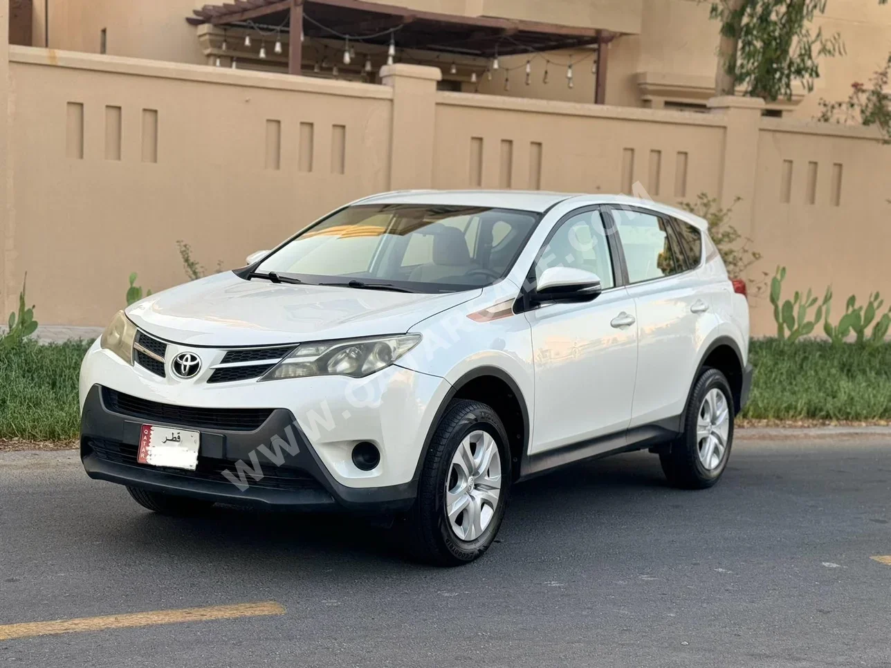 Toyota  Rav 4  2015  Automatic  130,000 Km  4 Cylinder  Four Wheel Drive (4WD)  SUV  White