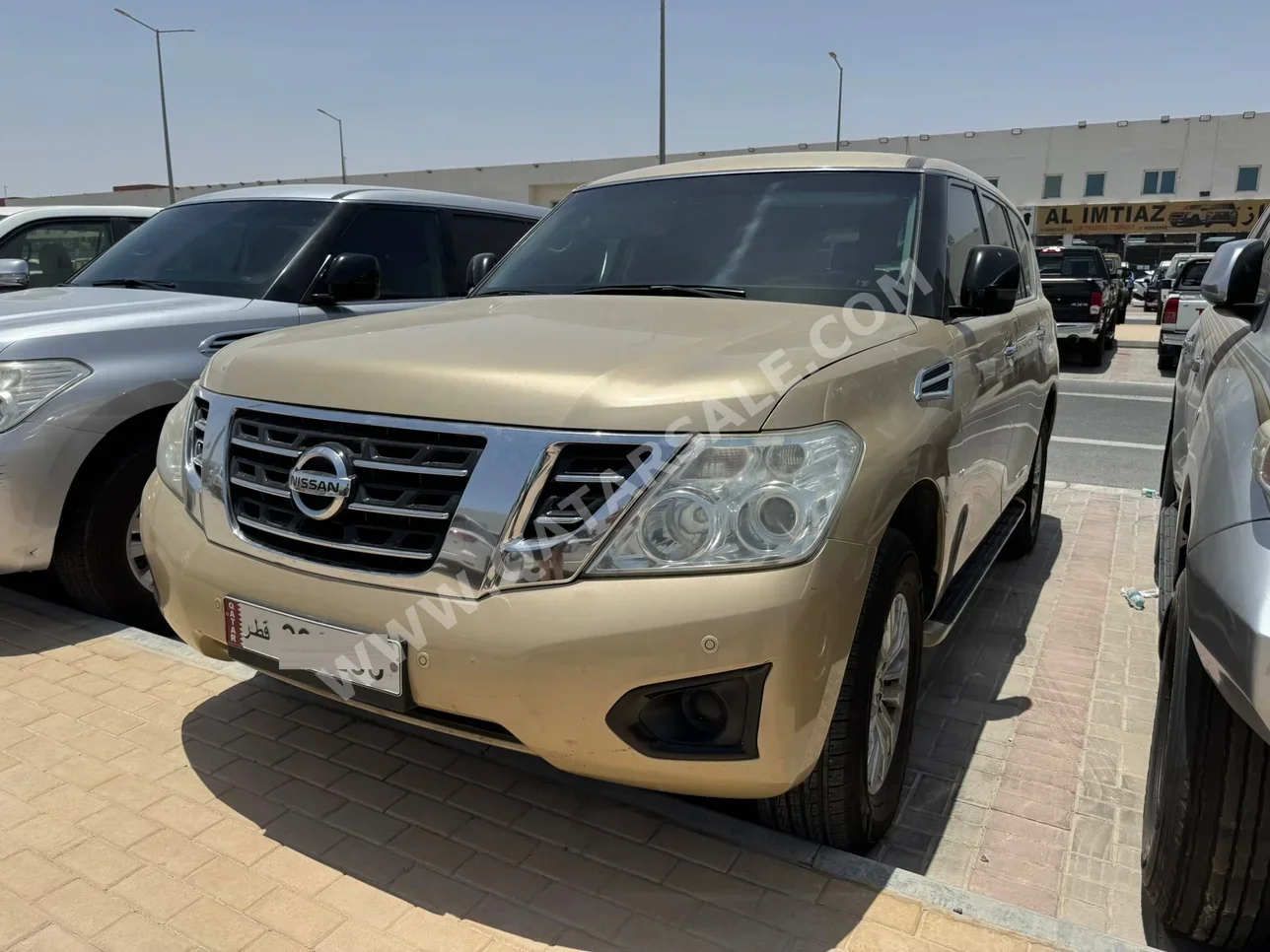 Nissan  Patrol  XE  2017  Automatic  251,000 Km  6 Cylinder  Four Wheel Drive (4WD)  SUV  Gold